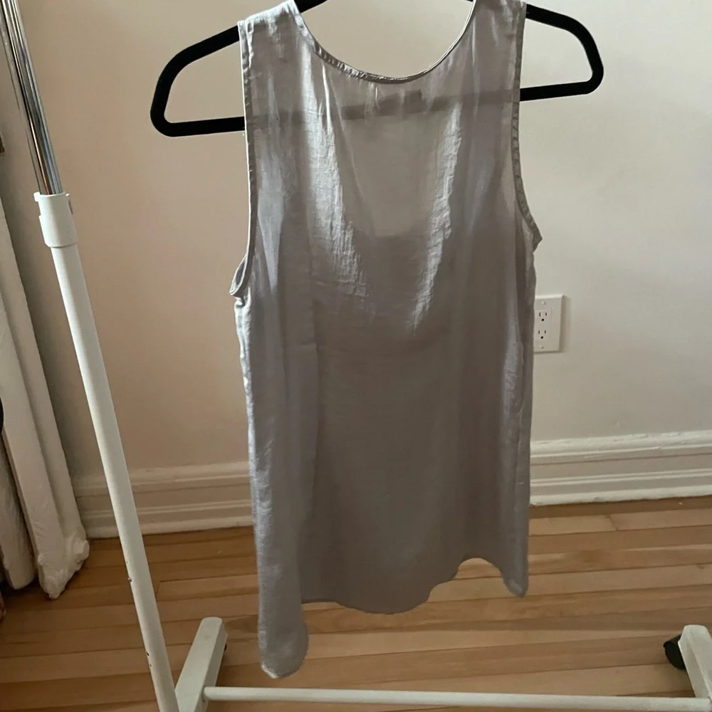 GAP Gray Pleated Tank Top - Picture 2 of 5